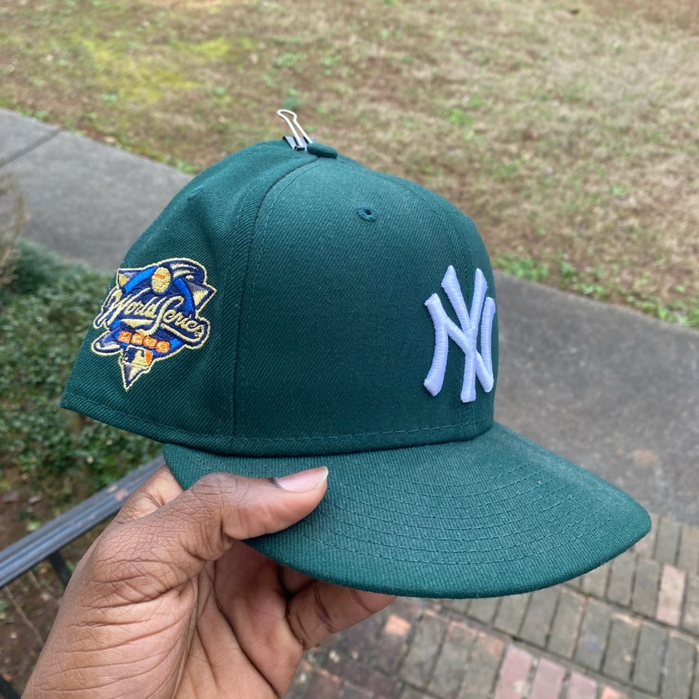 Hat Club 2000 WS Yankees Pink Brim